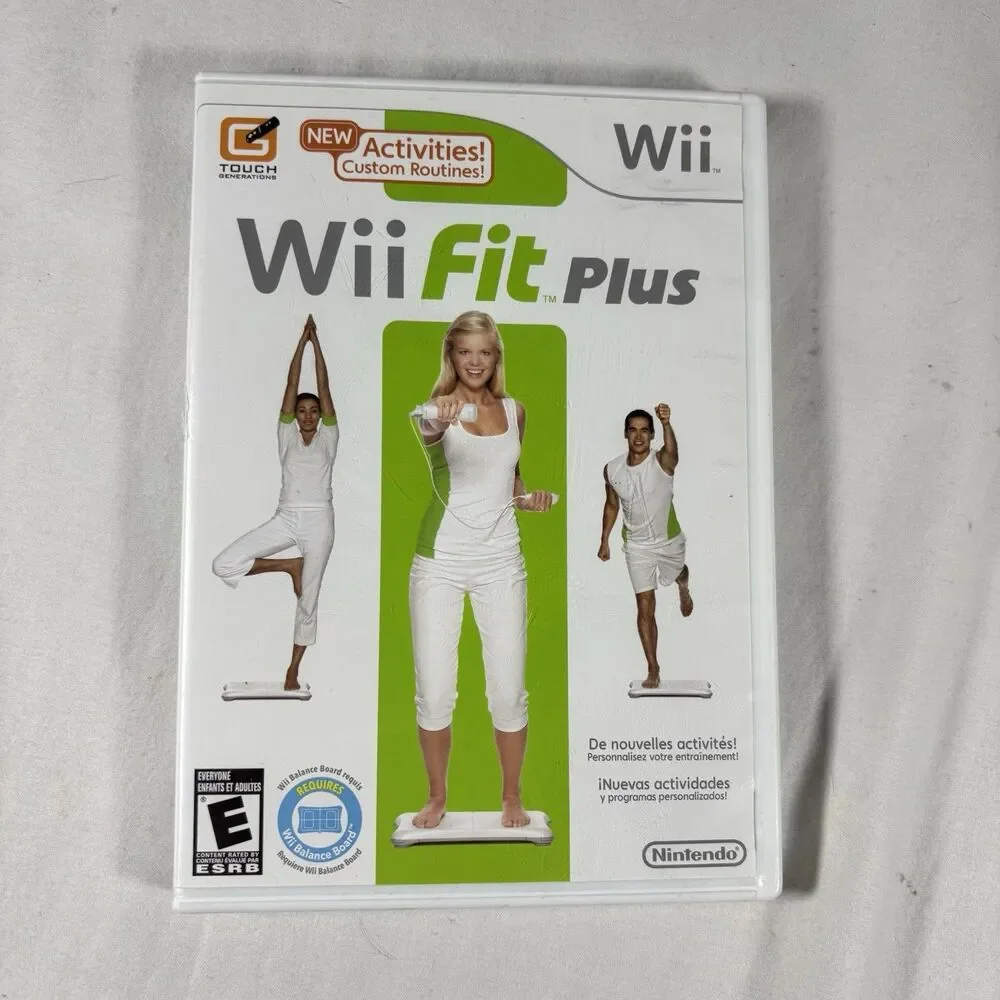 Wii Fit Plus Nintendo Wii Complete CIB with Disc & Manual